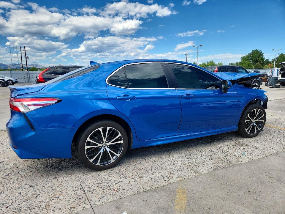 2020 Toyota Camry მანქანა იყიდება აუქციონზე, vin: 4T1J11AK7LU316642, აუქციონის ნომერი: 65176036