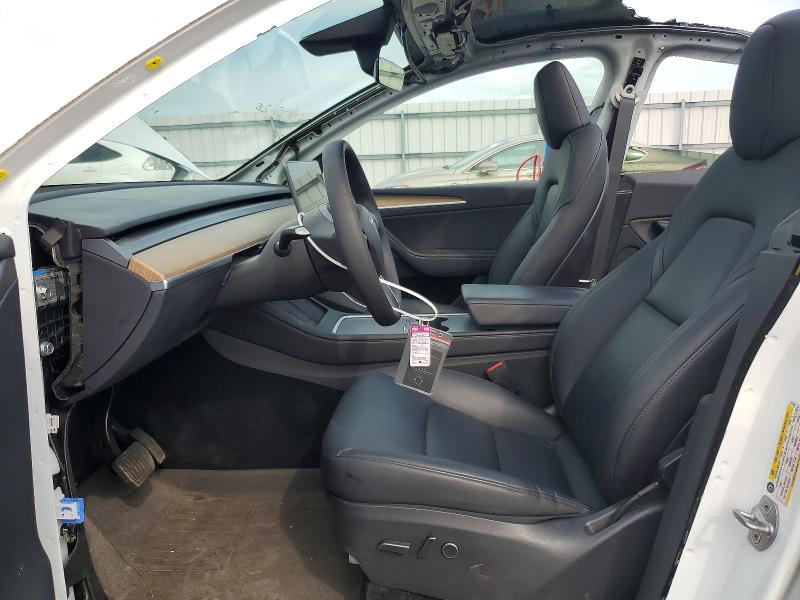 63917186 :رقم المزاد ، 7SAYGDEE4NA012476 vin ، 2022 Tesla Model Y مزاد بيع