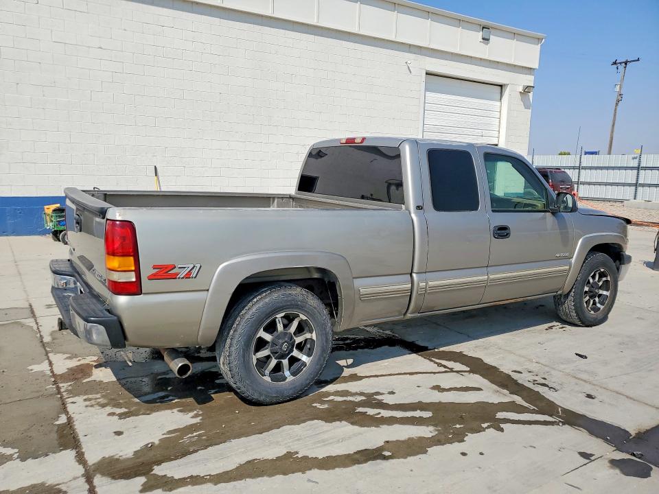 64423676 :رقم المزاد ، 1GCEK19T8YE176277 vin ، 2000 Chevrolet Silverado مزاد بيع
