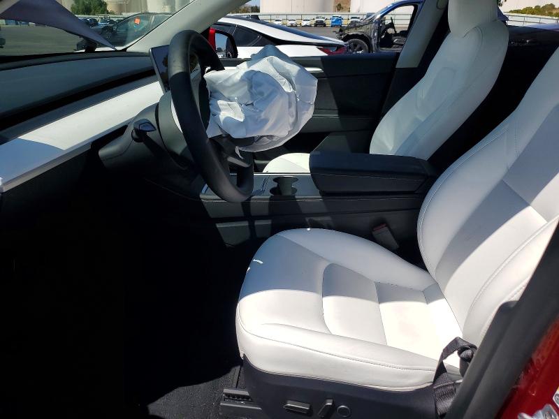 64827406 :رقم المزاد ، 7SAYGAEE8RF163831 vin ، 2024 Tesla Model Y مزاد بيع