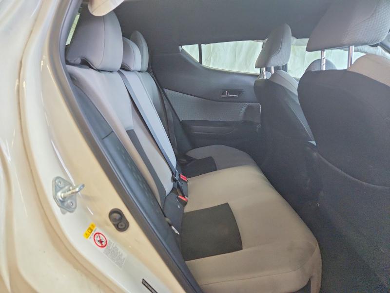 64203036 :رقم المزاد ، NMTKHMBX8KR100400 vin ، 2019 Toyota C-hr مزاد بيع