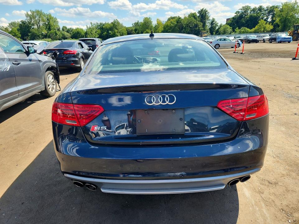 60528516 :رقم المزاد ، WAUVGAFR4EA055109 vin ، 2014 Audi S5 مزاد بيع