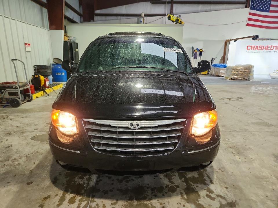 Продажа на аукционе авто 2005 Chrysler Town & Country, vin: 2C4GP54L55R166944, номер лота: 66386766
