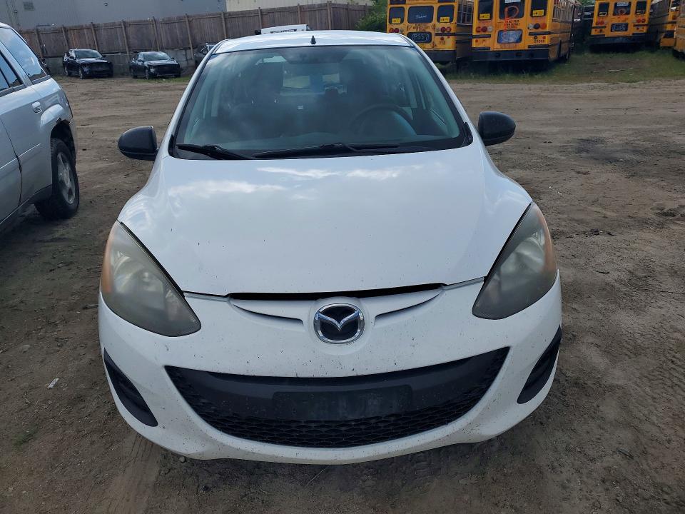 64629836 :رقم المزاد ، JM1DE1HY0B0108687 vin ، 2011 Mazda Mazda2 مزاد بيع
