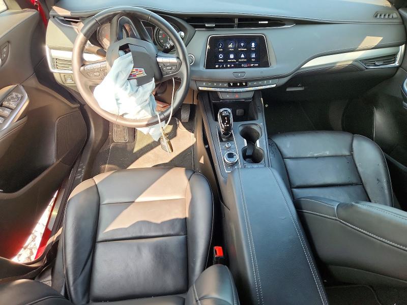 66038046 :رقم المزاد ، 1GYFZDR48MF039039 vin ، 2021 Cadillac Xt4 مزاد بيع