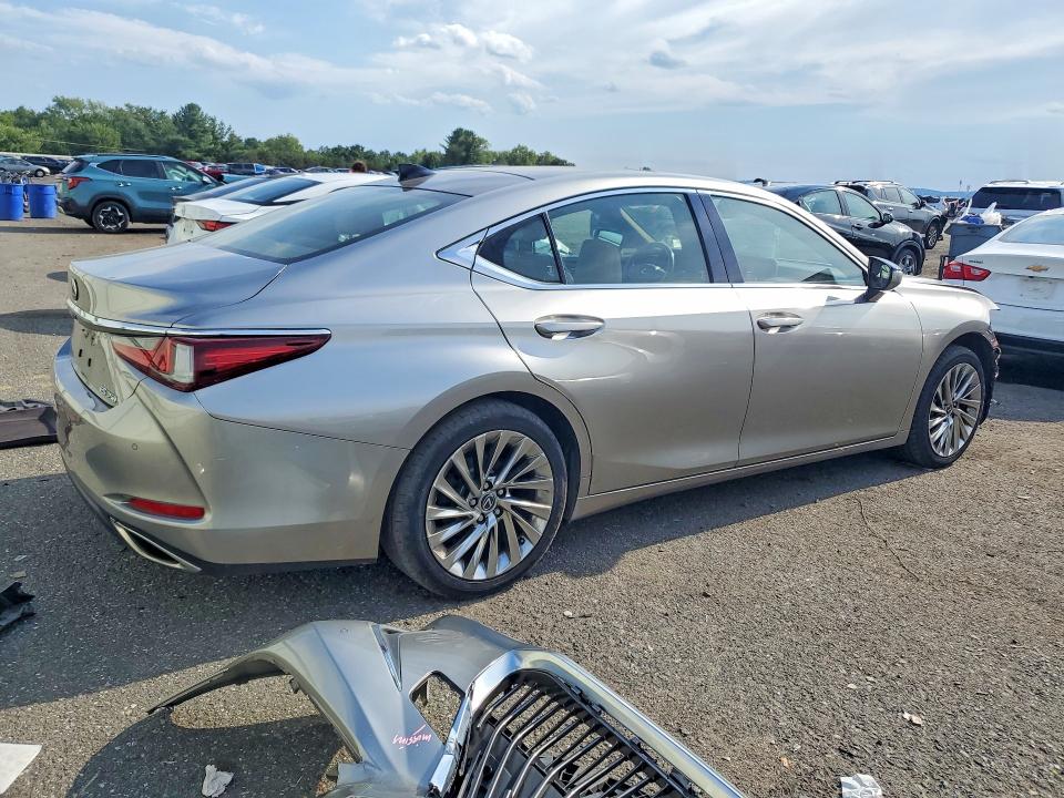 64480496 :رقم المزاد ، JTHBZ1B13K2002583 vin ، 2019 Lexus Es مزاد بيع