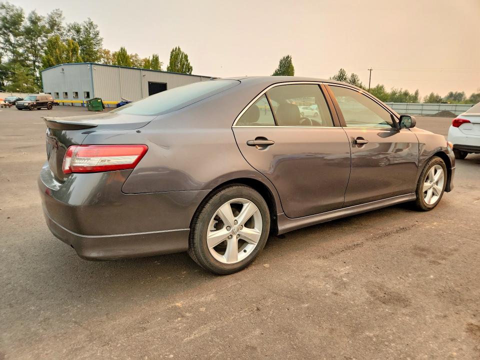 Продаж на аукціоні авто 2011 Toyota Camry, vin: 4T1BF3EK2BU598991, номер лоту: 63624726