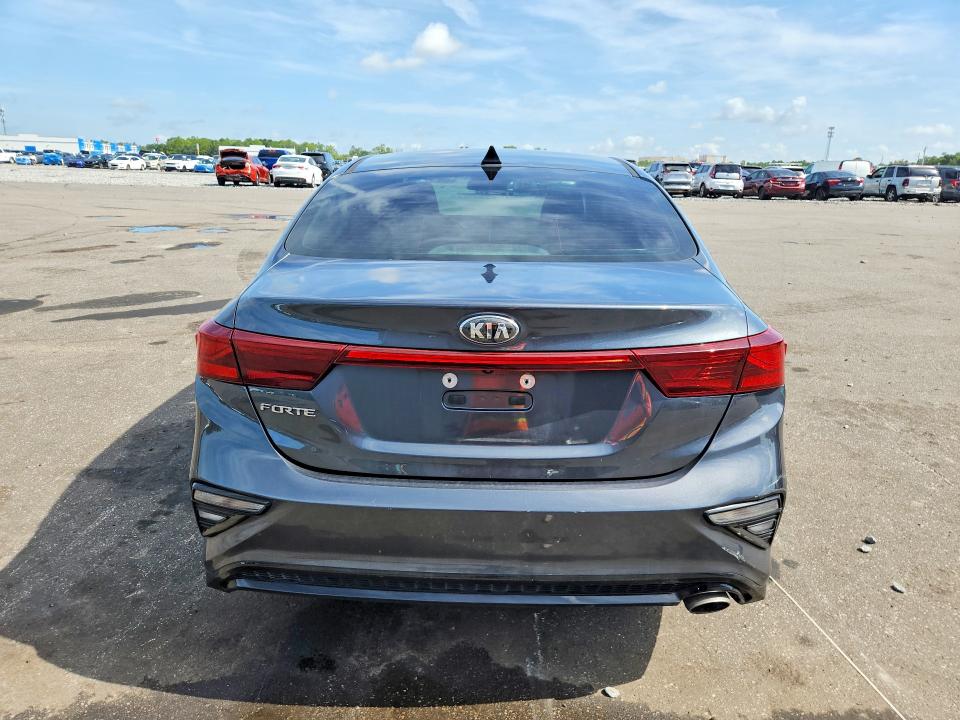 2019 Kia Forte მანქანა იყიდება აუქციონზე, vin: 3KPF24AD1KE097068, აუქციონის ნომერი: 64385146