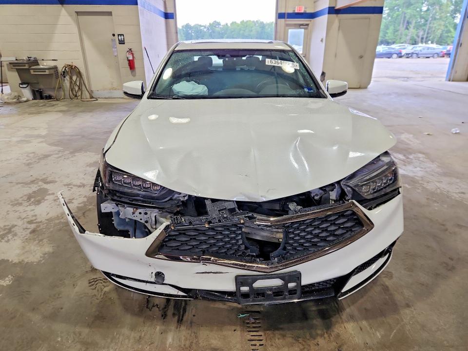 Auction sale of the 2019 Acura Tlx, vin: 19UUB2F64KA000813, lot number: 63640236