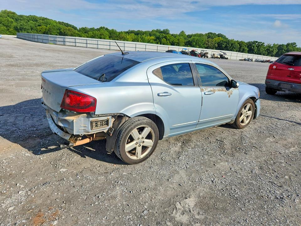 63722786 :رقم المزاد ، 1C3CDZCB8DN608672 vin ، 2013 Dodge Avenger مزاد بيع