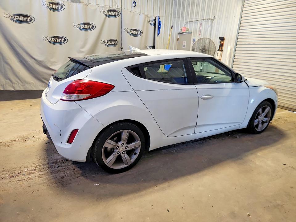 2013 Hyundai Veloster მანქანა იყიდება აუქციონზე, vin: KMHTC6AD5DU102994, აუქციონის ნომერი: 65582536