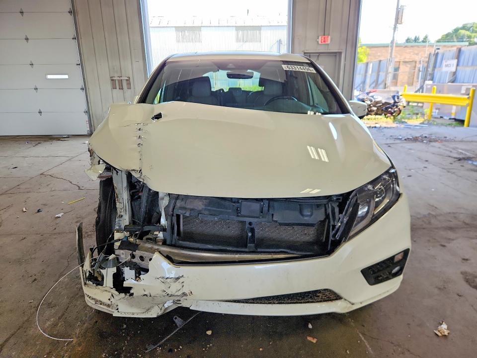 63314496 :رقم المزاد ، 5FNRL6H77JB085506 vin ، 2018 Honda Odyssey مزاد بيع
