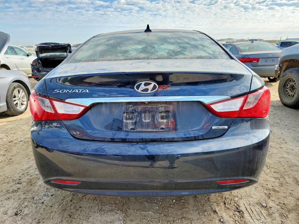 Auction sale of the 2011 Hyundai Sonata, vin: 5NPEC4AC7BH286562, lot number: 65933196