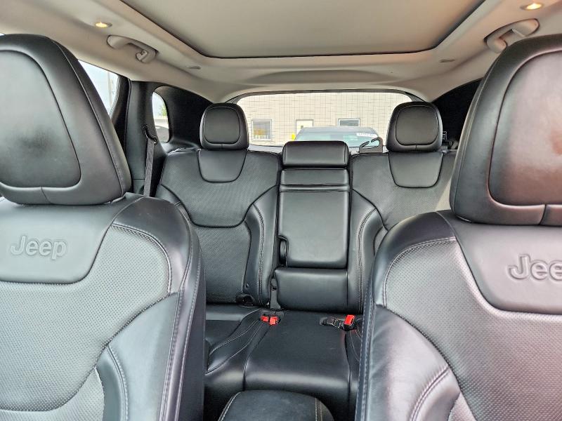 64331636 :رقم المزاد ، 1C4PJMDN1KD321971 vin ، 2019 Jeep Cherokee مزاد بيع