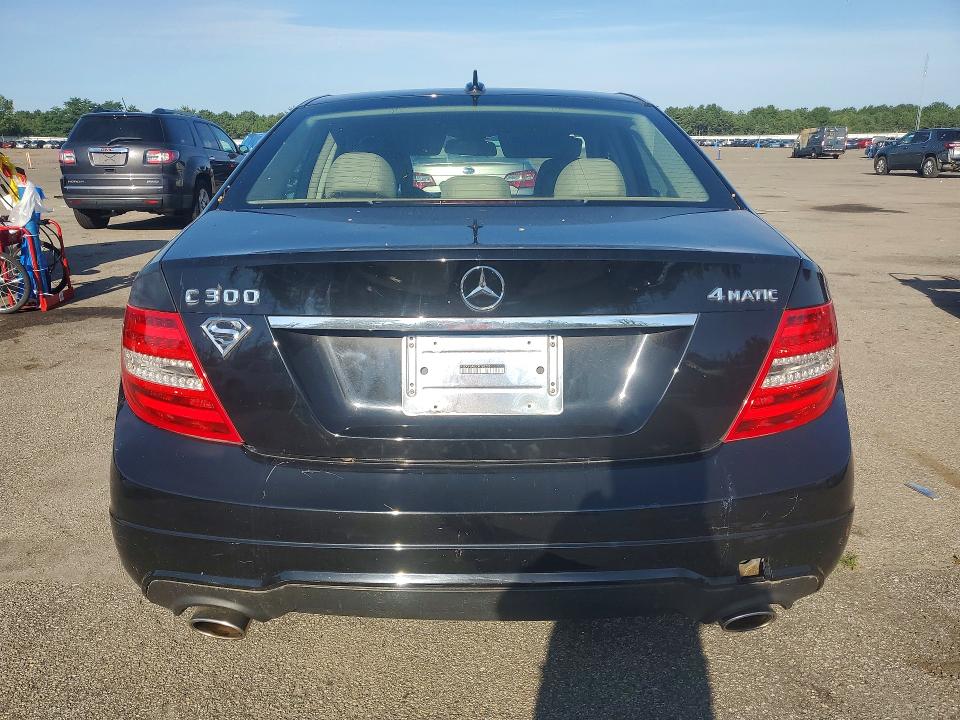 2013 Mercedes-benz C მანქანა იყიდება აუქციონზე, vin: WDDGF8AB3DR286705, აუქციონის ნომერი: 65525676
