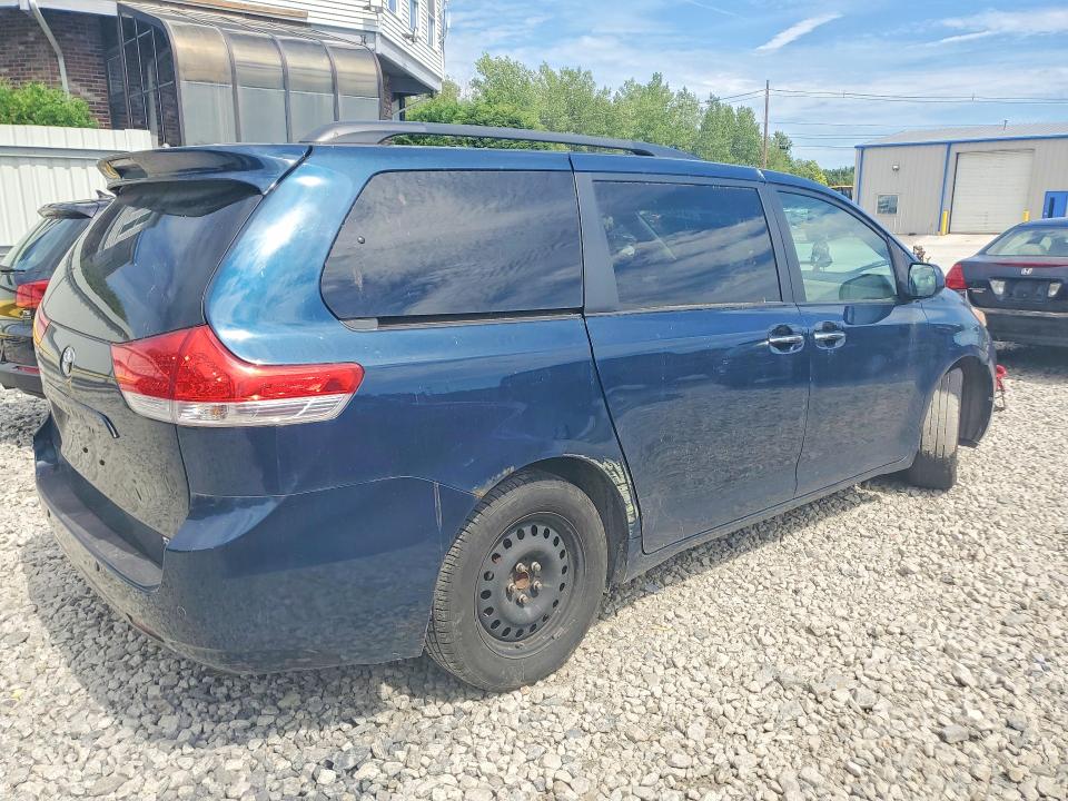Продажа на аукционе авто 2011 Toyota Sienna, vin: 5TDYK3DC3BS034226, номер лота: 64142376