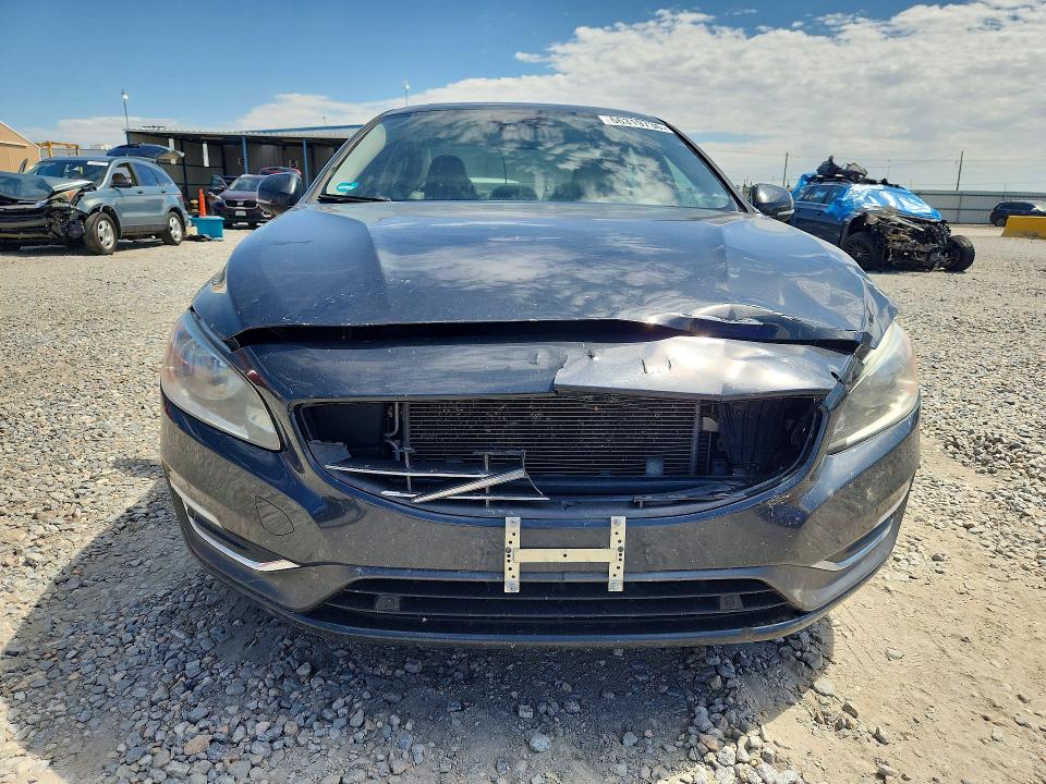66319736 :رقم المزاد ، YV1612TK5F1351578 vin ، 2015 Volvo S60 مزاد بيع