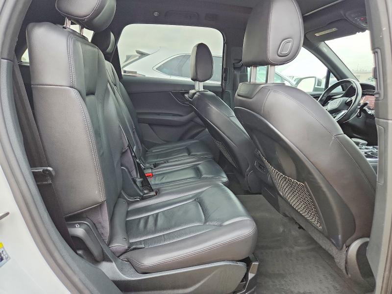 Продажа на аукционе авто 2017 Audi Q7, vin: WA1LAAF78HD020175, номер лота: 64631816