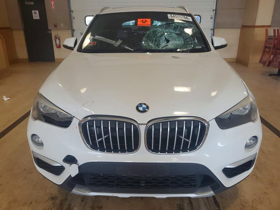 64556766 :رقم المزاد ، WBXHT3C30J5L27121 vin ، 2018 Bmw X1 مزاد بيع