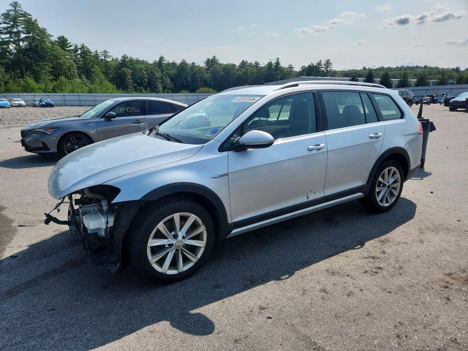 63707536 :رقم المزاد ، 3VWH17AU8HM529499 vin ، 2017 Volkswagen Golf Alltrack مزاد بيع