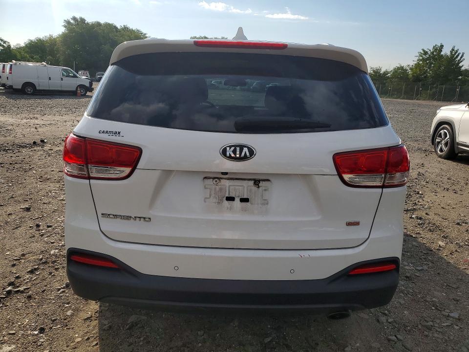 65657616 :رقم المزاد ، 5XYPG4A35GG051301 vin ، 2016 Kia Sorento مزاد بيع