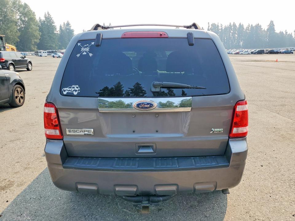 2010 Ford Escape მანქანა იყიდება აუქციონზე, vin: 1FMCU9EG2AKB12537, აუქციონის ნომერი: 63970176