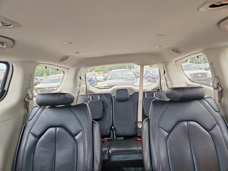65179846 :رقم المزاد ، 2C4RC1EG4JR108171 vin ، 2018 Chrysler Pacifica مزاد بيع