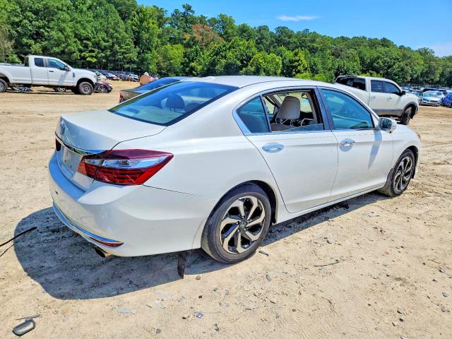 Auction sale of the 2016 Honda Accord, vin: 1HGCR2F82GA081830, lot number: 63635356