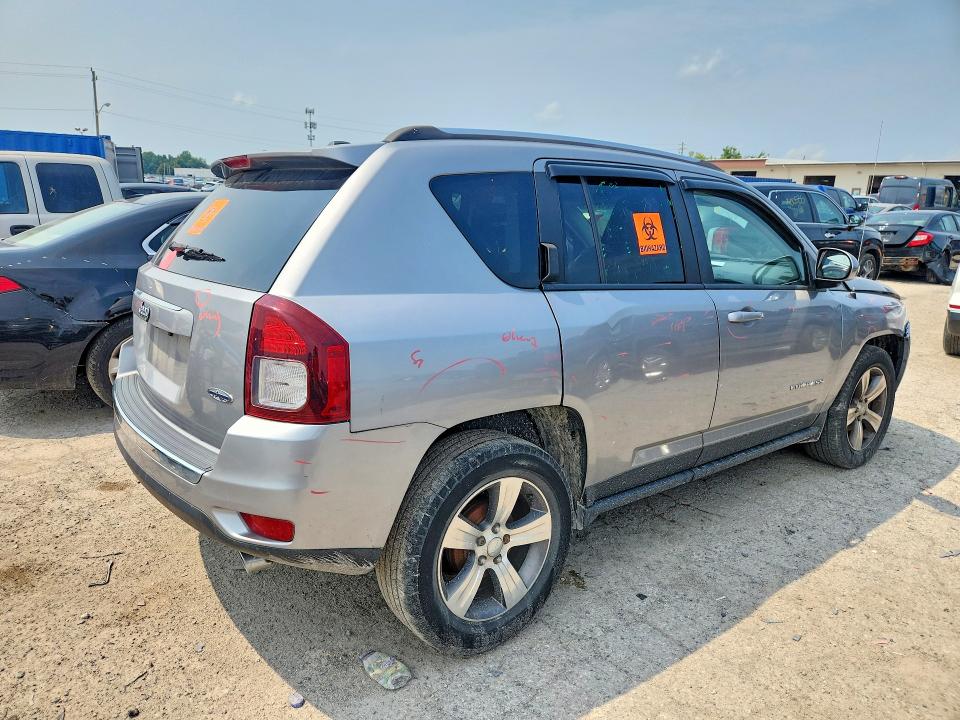 64040086 :رقم المزاد ، 1C4NJCEB4HD169277 vin ، 2017 Jeep Compass مزاد بيع