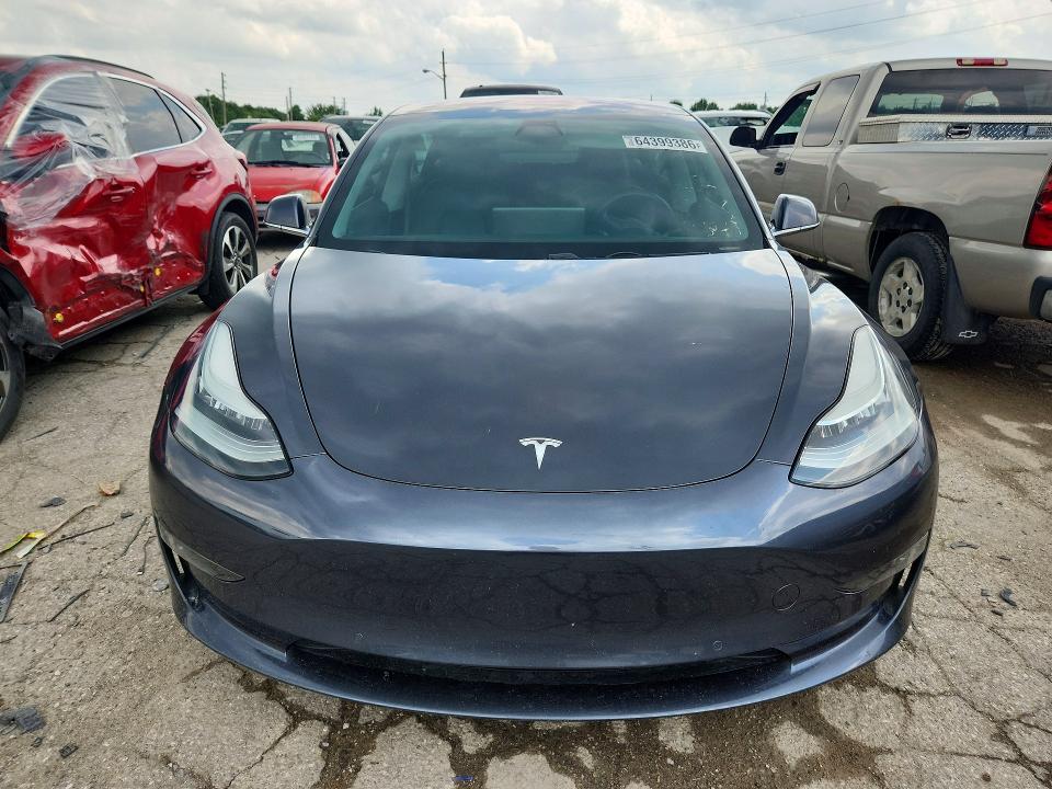 Продаж на аукціоні авто 2018 Tesla Model 3, vin: 5YJ3E1EB6JF103845, номер лоту: 64399386
