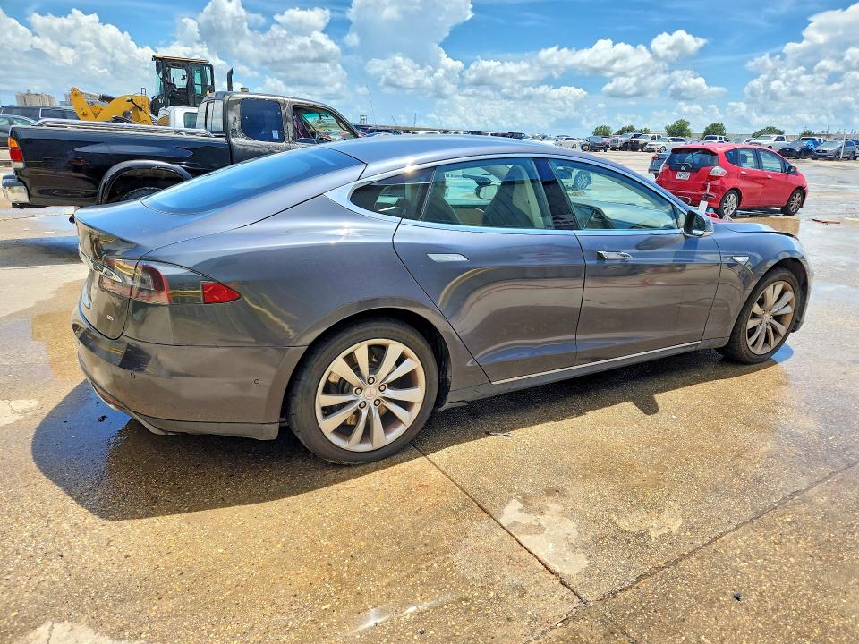 Aukcja sprzedaży 2014 Tesla Model S, vin: 5YJSA1H15EFP62239, numer aukcji: 64623526