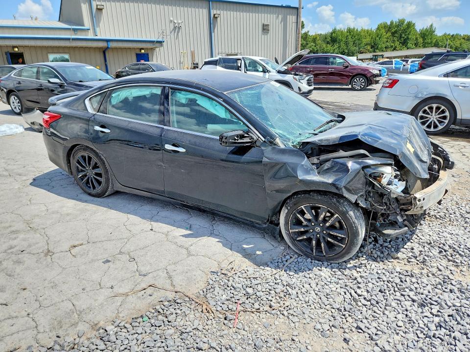 2017 Nissan Altima მანქანა იყიდება აუქციონზე, vin: 1N4AL3AP5HC246034, აუქციონის ნომერი: 64931986