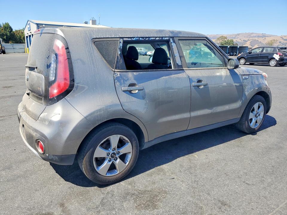 Продаж на аукціоні авто 2018 Kia Soul, vin: KNDJP3A56J7528078, номер лоту: 63998966
