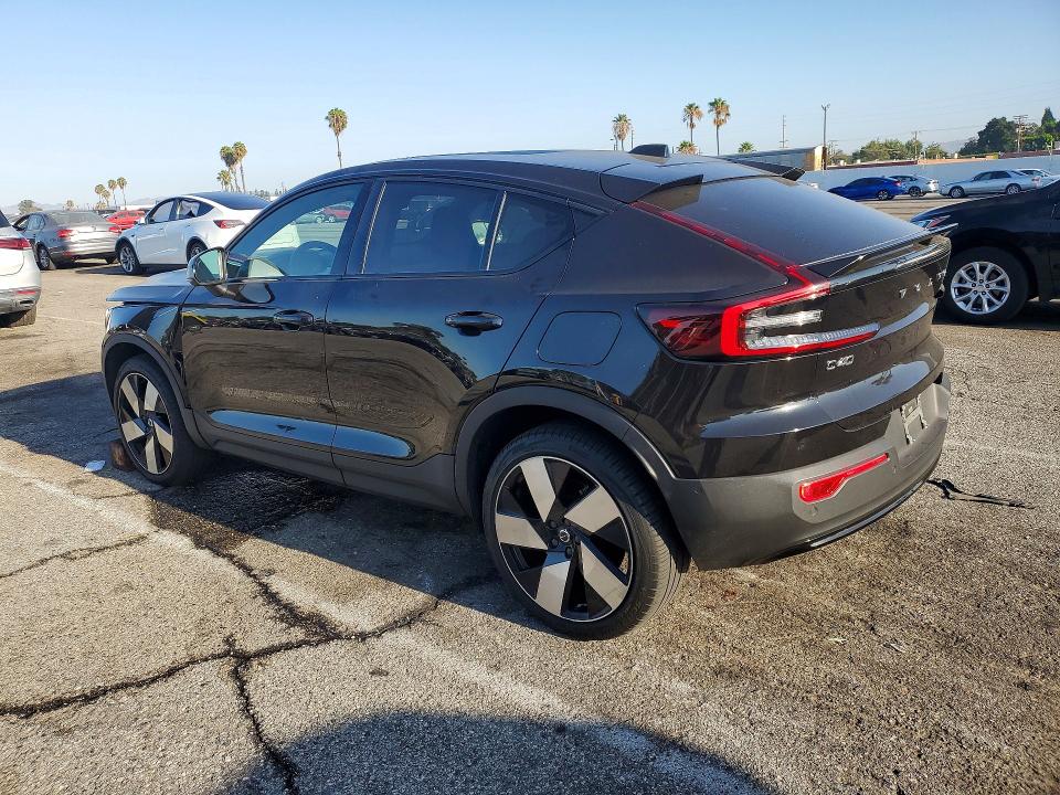 63698826 :رقم المزاد ، YV4ED3GM0P2044953 vin ، 2023 Volvo C40 مزاد بيع