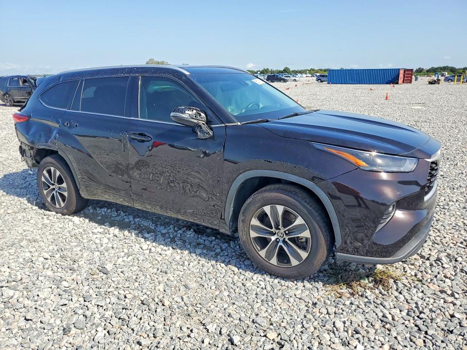 2022 Toyota Highlander მანქანა იყიდება აუქციონზე, vin: 5TDHZRAH3NS135494, აუქციონის ნომერი: 65516316