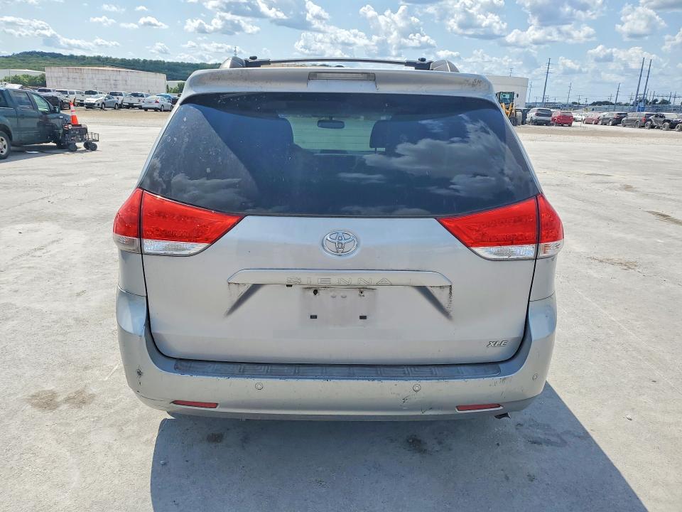 Продажа на аукционе авто 2011 Toyota Sienna, vin: 5TDYK3DC0BS015276, номер лота: 64778126