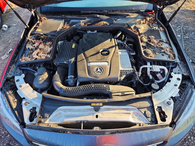 64930176 :رقم المزاد ، 55SWF4KB1FU050106 vin ، 2015 Mercedes-benz C مزاد بيع