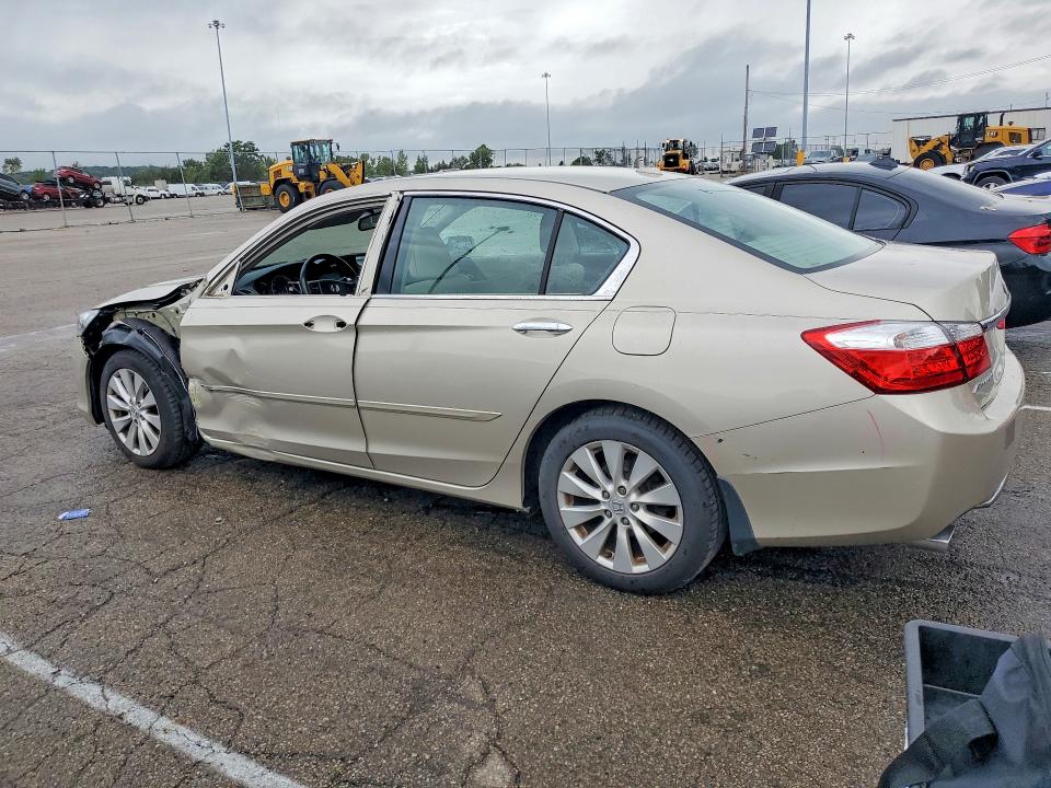 Продаж на аукціоні авто 2015 Honda Accord, vin: 1HGCR3F87FA028142, номер лоту: 65269696