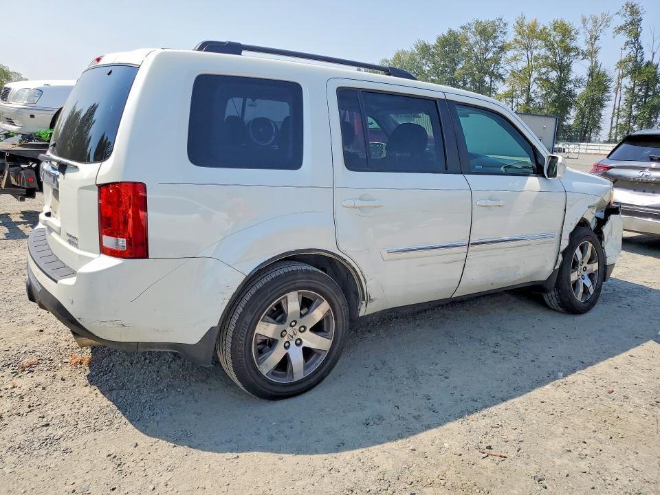 63753726 :رقم المزاد ، 5FNYF4H93FB014934 vin ، 2015 Honda Pilot مزاد بيع