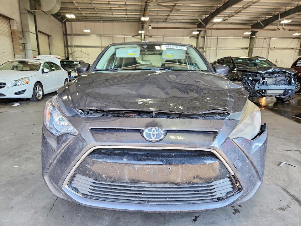2017 Toyota Yaris Ia მანქანა იყიდება აუქციონზე, vin: 3MYDLBYV5HY172080, აუქციონის ნომერი: 64747826