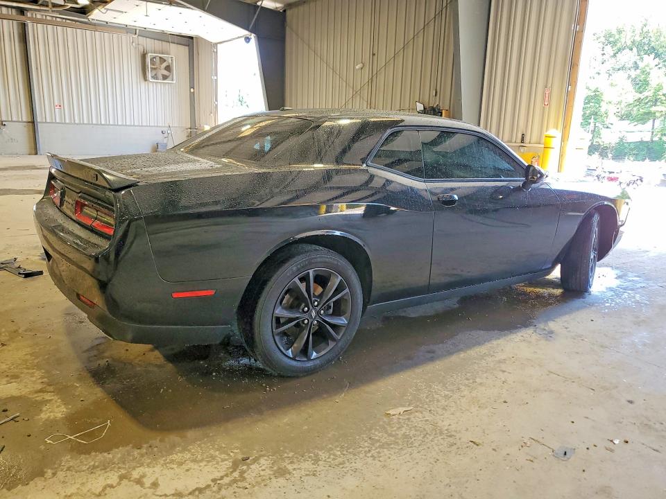 2022 Dodge Challenger მანქანა იყიდება აუქციონზე, vin: 2C3CDZGG5NH215843, აუქციონის ნომერი: 63400726