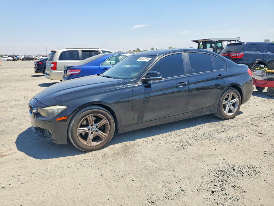 2013 Bmw 328 მანქანა იყიდება აუქციონზე, vin: WBA3C1G51DNR45623, აუქციონის ნომერი: 64142276