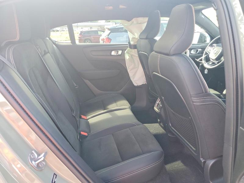 2023 Volvo C40 მანქანა იყიდება აუქციონზე, vin: YV4ED3GM1P2058232, აუქციონის ნომერი: 64910996