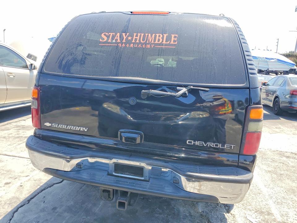 63261256 :رقم المزاد ، 1GNFK16T64J177364 vin ، 2004 Chevrolet Suburban مزاد بيع
