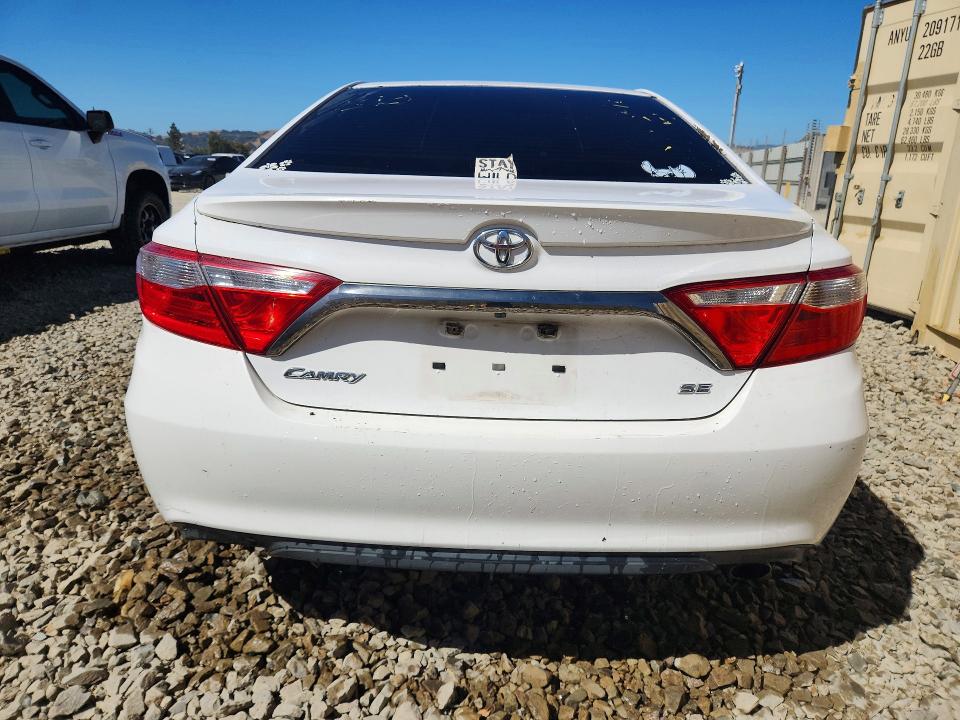 2015 Toyota Camry მანქანა იყიდება აუქციონზე, vin: 4T1BF1FK1FU080301, აუქციონის ნომერი: 62137556