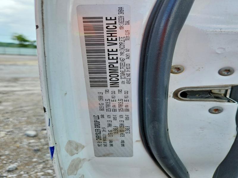 63942686 :رقم المزاد ، 3C7WRNEL7FG551467 vin ، 2015 Ram 5500 مزاد بيع