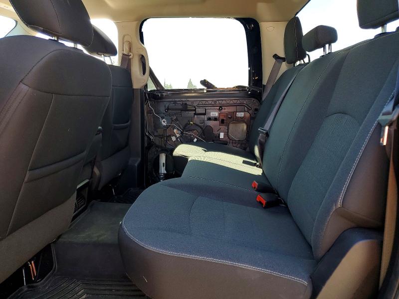 64825656 :رقم المزاد ، 3C6RR7KT3MG686170 vin ، 2021 Ram 1500 Classic مزاد بيع