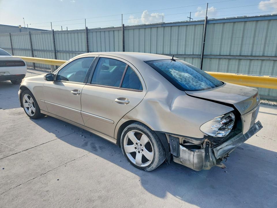 2004 Mercedes-benz E მანქანა იყიდება აუქციონზე, vin: WDBUF65J04A520122, აუქციონის ნომერი: 64079636