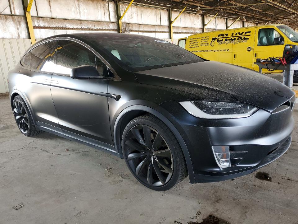 Продажа на аукционе авто 2017 Tesla Model X, vin: 5YJXCBE2XHF070503, номер лота: 65020606