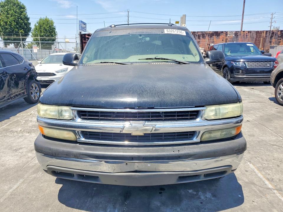 63261256 :رقم المزاد ، 1GNFK16T64J177364 vin ، 2004 Chevrolet Suburban مزاد بيع